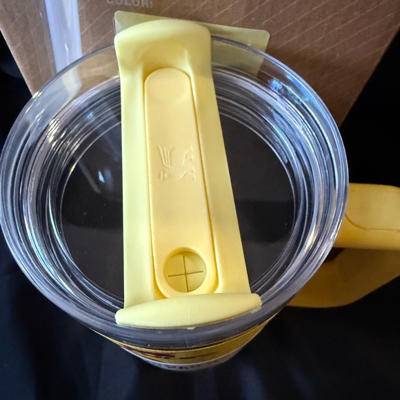 New 40oz Stanley Yellow Quencher H2.0 Tumbler Featuring Pikachu with Straw - Picture 4 of 9